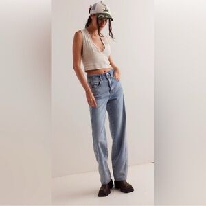 Free People We The Free NWT Aster Straight Leg Jeans Opal Size 29